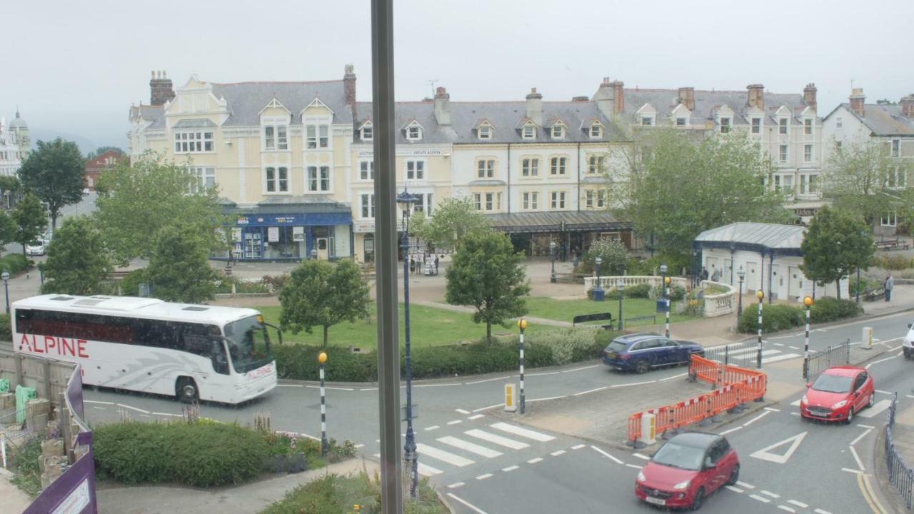 The Broadway Hotel Llandudno Eksteriør billede